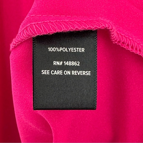 Torrid Women's Pink Halter Top size 2 - Picture 6 of 6